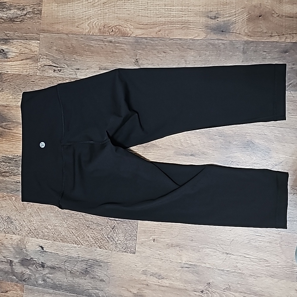 Lululemon straight capri leggings
